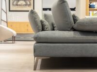 Du kan købe en flot sofa, som kan danne grundlaget for, hvordan resten af stueindretningen kommer til at se ud. PR-foto.